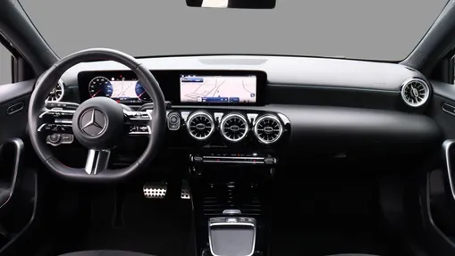 MERCEDES-BENZ A Klasa A 200 AMG Line 7G-DCT