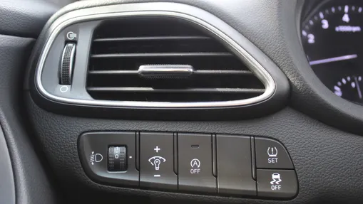 HYUNDAI i30 i30 1.5 T-GDI 48V Modern