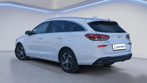 HYUNDAI i30 i30 1.5 T-GDI 48V Smart