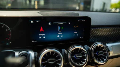 MERCEDES-BENZ GLB GLB 200 mHEV Progressive 7G-DCT