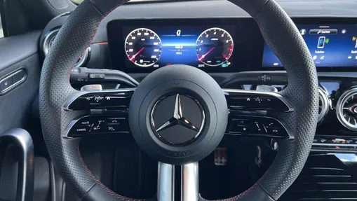 MERCEDES-BENZ A Klasa A 200 AMG Line 7G-DCT