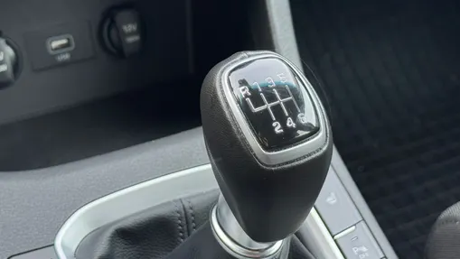 HYUNDAI i30 i30 1.0 T-GDI Smart