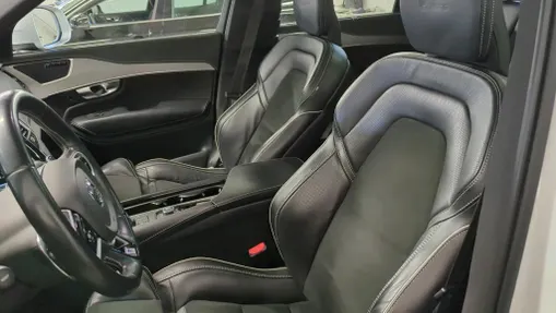 VOLVO XC90 XC90 T8 AWD Plug-In Hybrid R-Design 7os