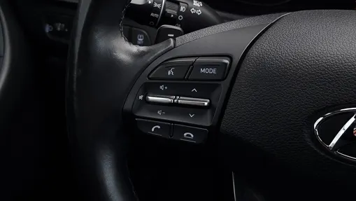 HYUNDAI i30 i30 1.0 T-GDI Smart DCT
