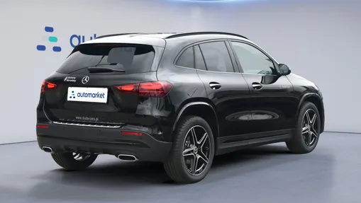 MERCEDES-BENZ GLA GLA 200 d AMG Line 8G-DCT