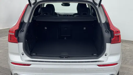 VOLVO XC60 XC60 T6 Plug-In Hybrid AWD Core aut