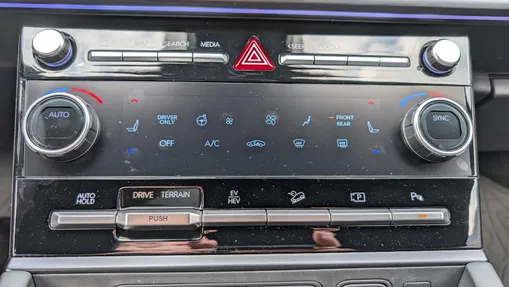 HYUNDAI Santa Fe Santa Fe 1.6 T-GDI HEV Calligraphy 4WD aut 6os. Nowy