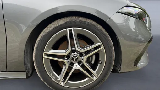 MERCEDES-BENZ A Klasa A 200 AMG Line 7G-DCT