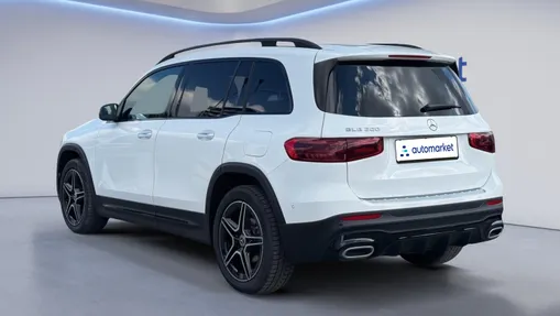 MERCEDES-BENZ GLB GLB 200 AMG Line 7G-DCT