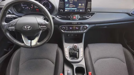 HYUNDAI i30 i30 1.0 T-GDI Smart