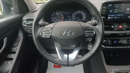 HYUNDAI i30 i30 1.5 T-GDI 48V Smart
