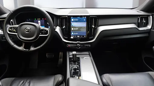 VOLVO XC60 XC60 B4 D AWD R-Design aut