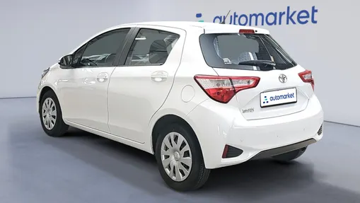 TOYOTA Yaris Yaris 1.0 Active