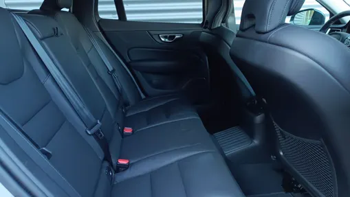 VOLVO V60 V60 T6 AWD Plug-In Hybrid Plus Bright aut