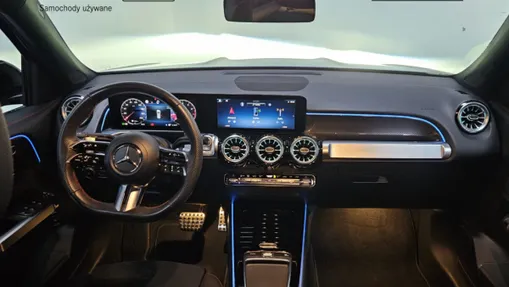 MERCEDES-BENZ GLB GLB 200 mHEV AMG Line 7G-DCT