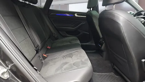 VOLKSWAGEN Arteon Arteon 2.0 TSI R-Line DSG