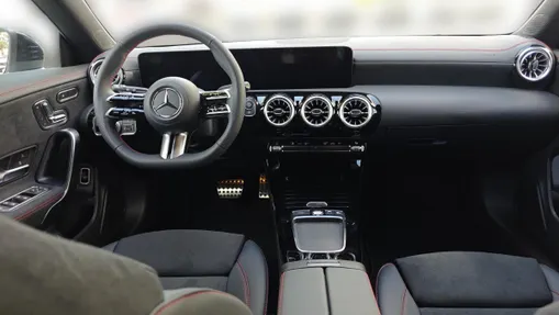MERCEDES-BENZ CLA CLA 200 mHEV AMG Line 7G-DCT Nowy