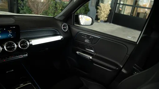 MERCEDES-BENZ GLB GLB 200 mHEV 7G-DCT