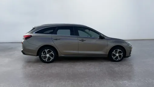 HYUNDAI i30 i30 1.0 T-GDI Smart