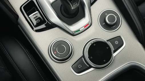 ALFA ROMEO Giulia Giulia 2.0 Turbo Veloce Q4 aut