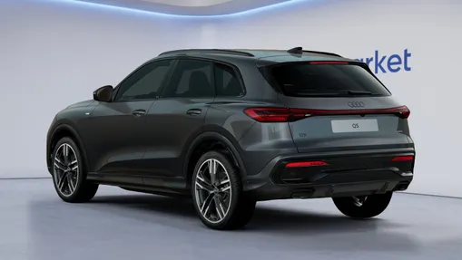 AUDI Q5 Q5 TFSI mHEV 150 kW Quattro S tronic Nowy