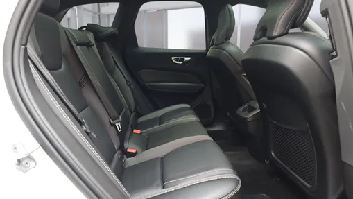 VOLVO XC60 XC60 B4 B R-Design aut