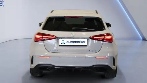 MERCEDES-BENZ A Klasa A 220 4-Matic AMG Line 8G-DCT