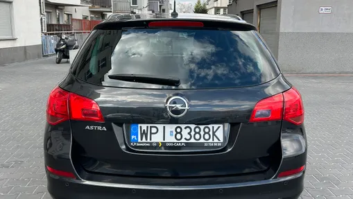 OPEL Astra -