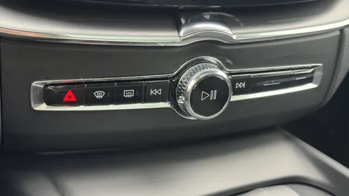 VOLVO XC60 XC60 T6 Plug-In Hybrid AWD Core aut