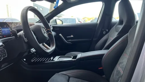 MERCEDES-BENZ A Klasa A 200 AMG Line 7G-DCT