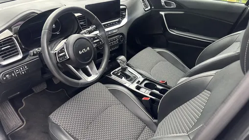 KIA Cee'd Ceed 1.6 GDI PHEV Business Line DCT
