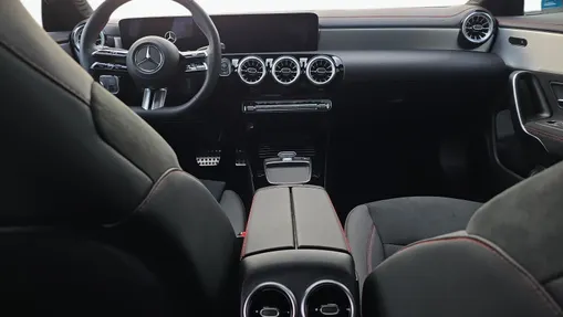MERCEDES-BENZ CLA CLA 200 mHEV AMG Line 7G-DCT