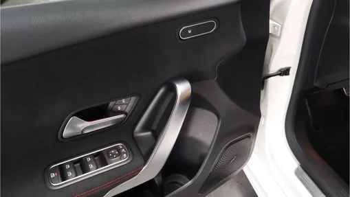 MERCEDES-BENZ A Klasa A 220 4-Matic AMG Line 8G-DCT