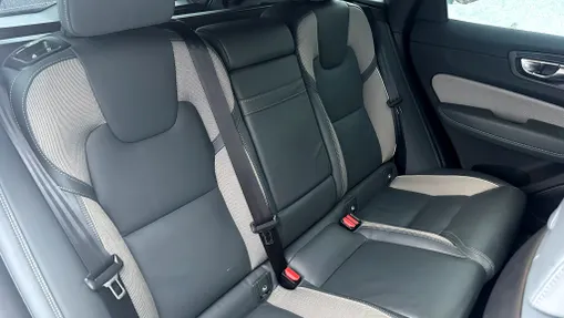 VOLVO XC60 XC60 D4 R-Design aut
