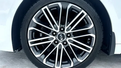 KIA ProCeed ProCeed 1.4 T-GDI GT Line DCT