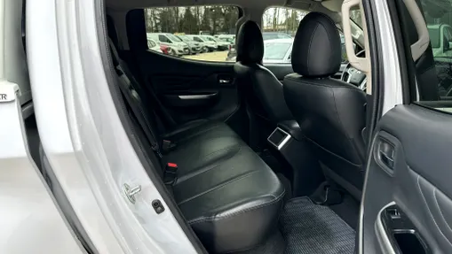 MITSUBISHI L 200 L200 2.2 d DC Instyle Plus aut