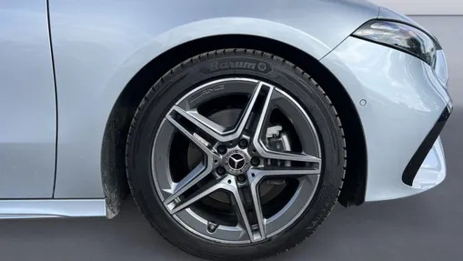 MERCEDES-BENZ A Klasa A 200 AMG Line 7G-DCT
