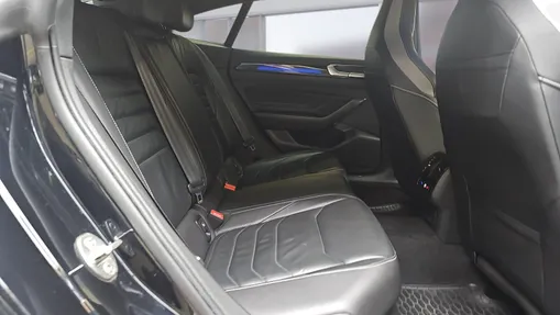 VOLKSWAGEN Arteon Arteon 2.0 TSI R-Line DSG