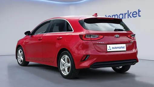 KIA Cee'd Ceed 1.5 T-GDI mHEV L