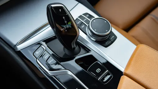BMW Seria 5 520d xDrive aut