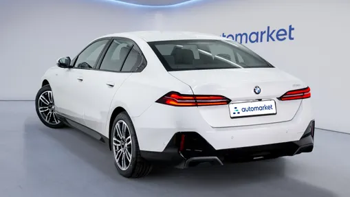 BMW Seria 5 520i mHEV M Sport aut Nowy