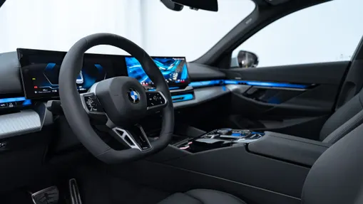 BMW Seria 5 520i mHEV M Sport aut Nowy