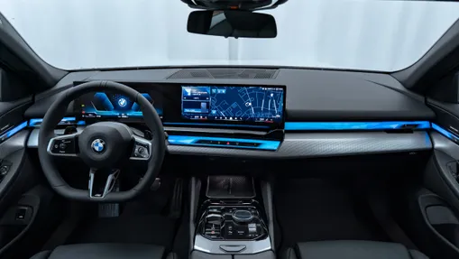 BMW Seria 5 520i mHEV M Sport aut Nowy