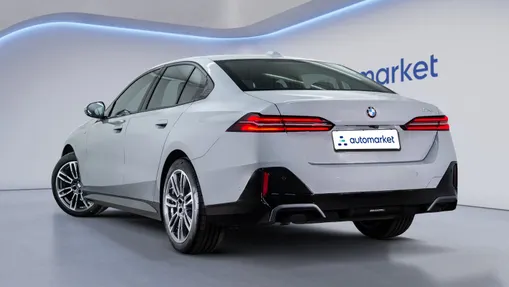 BMW Seria 5 520i mHEV M Sport aut Nowy