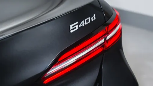 BMW Seria 5 540d xDrive mHEV aut Nowy