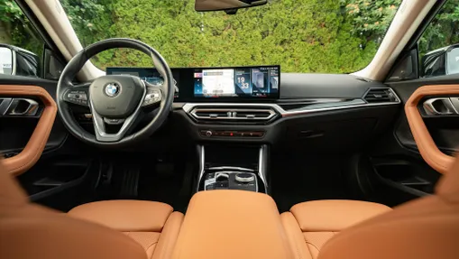 BMW Seria 2 230i aut