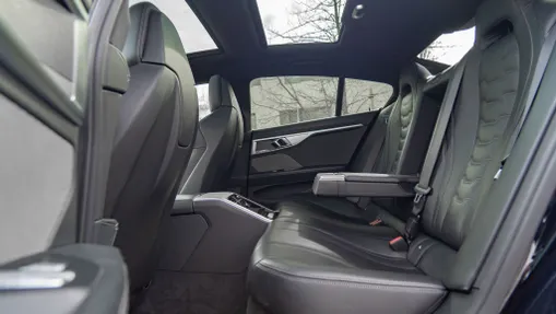 BMW Seria 8 M850i xDrive