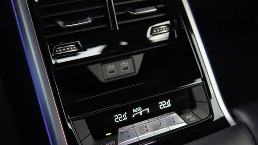 BMW Seria 8 M850i xDrive