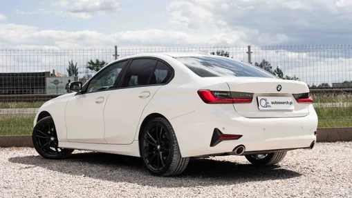 BMW Seria 3 318i Advantage aut