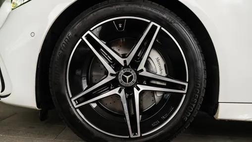 MERCEDES-BENZ C Klasa C 200 mHEV 4-Matic AMG